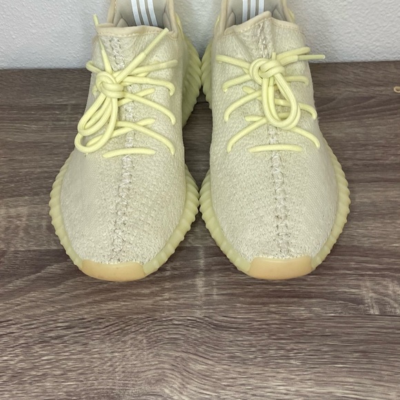 100% Authentic Adidas Yeezy Boost 350 V2 “Butter” 2018 F36980 Mens Size 9